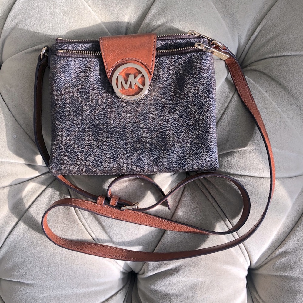 Michael Kors logo crossbody